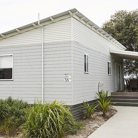 Отель Nrma Stockton Beach Holiday Park Экстерьер фото