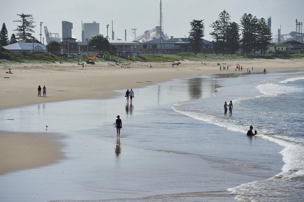 Отель Nrma Stockton Beach Holiday Park Экстерьер фото